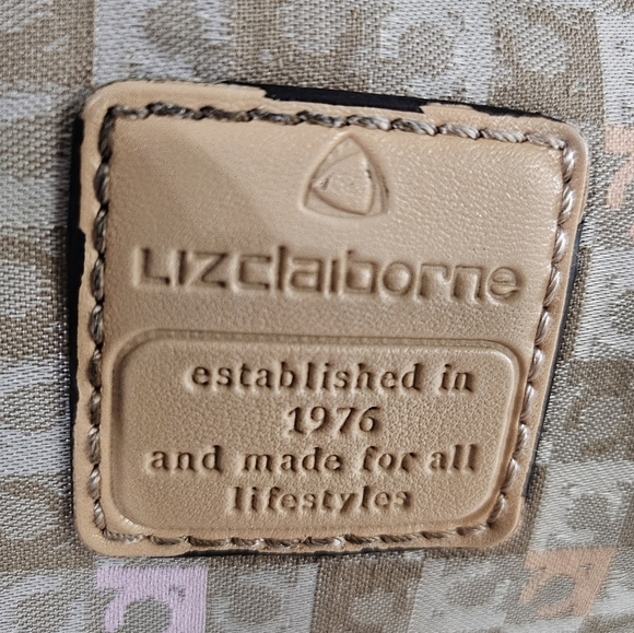 Liz Claiborne Tan and Gray Tote Bag with Stylish Design - Picture 3 of 16